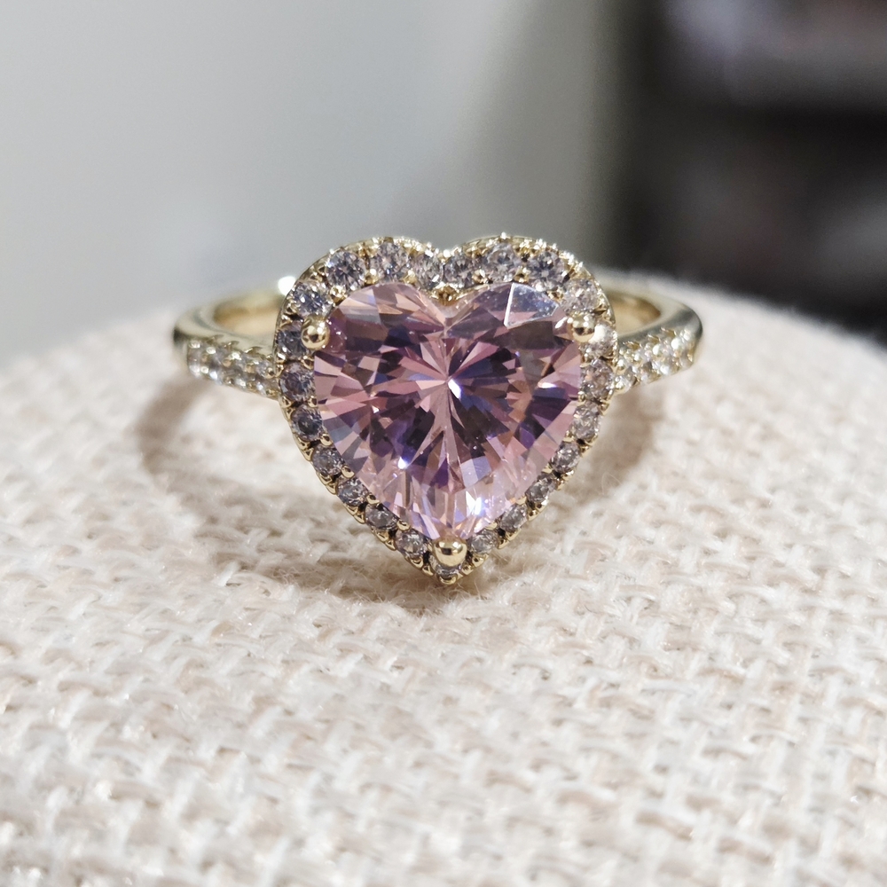 Elegant Heart-Shaped Pink Stone Ring